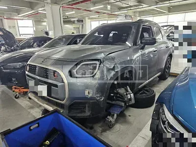 Photo 1 of 39: 2024 MINI Countryman S ALL4 — Korean insurance auction