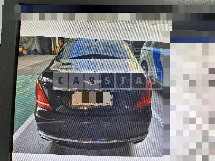 Photo 2 of 9: 2018 Genesis EQ900 — Korean insurance auction