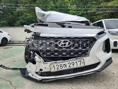 Photo 1 of 15: 2020 Hyundai Santa Fe, VIN KMHS281BBLU225236 — Korean insurance auction