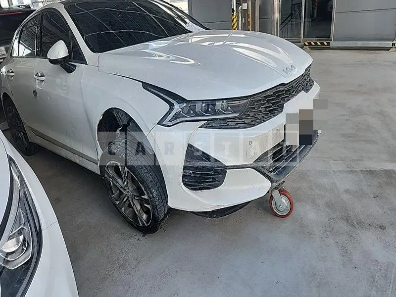 Photo 2 of 12: 2021 Kia K5 2.0 — Korean insurance auction