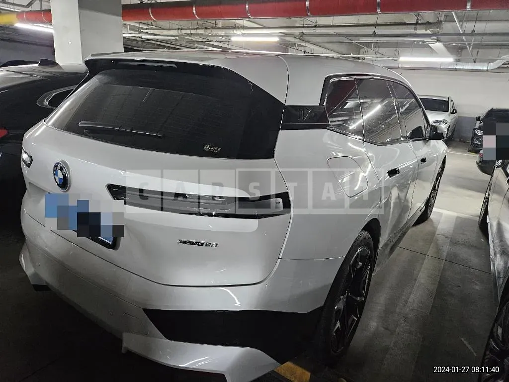 Photo 2 of 26: 2022 BMW iX xDrive50, VIN WBY21CF0XPCL15488 — Korean insurance auction