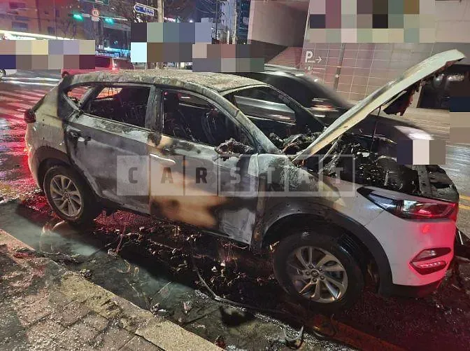Photo 2 of 4: 2015 Hyundai Tucson TL — Korean insurance auction