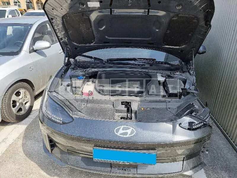 Photo 2 of 48: 2022 Hyundai IONIQ 6, VIN KMHM341CPPA009028 — Korean insurance auction
