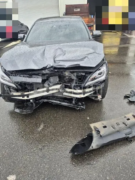 Photo 2 of 17: 2018 Genesis G80 3.3 — Korean insurance auction