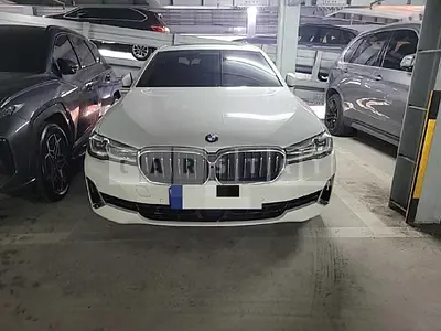 Photo 1 of 27: 2021 BMW 520i — Korean insurance auction