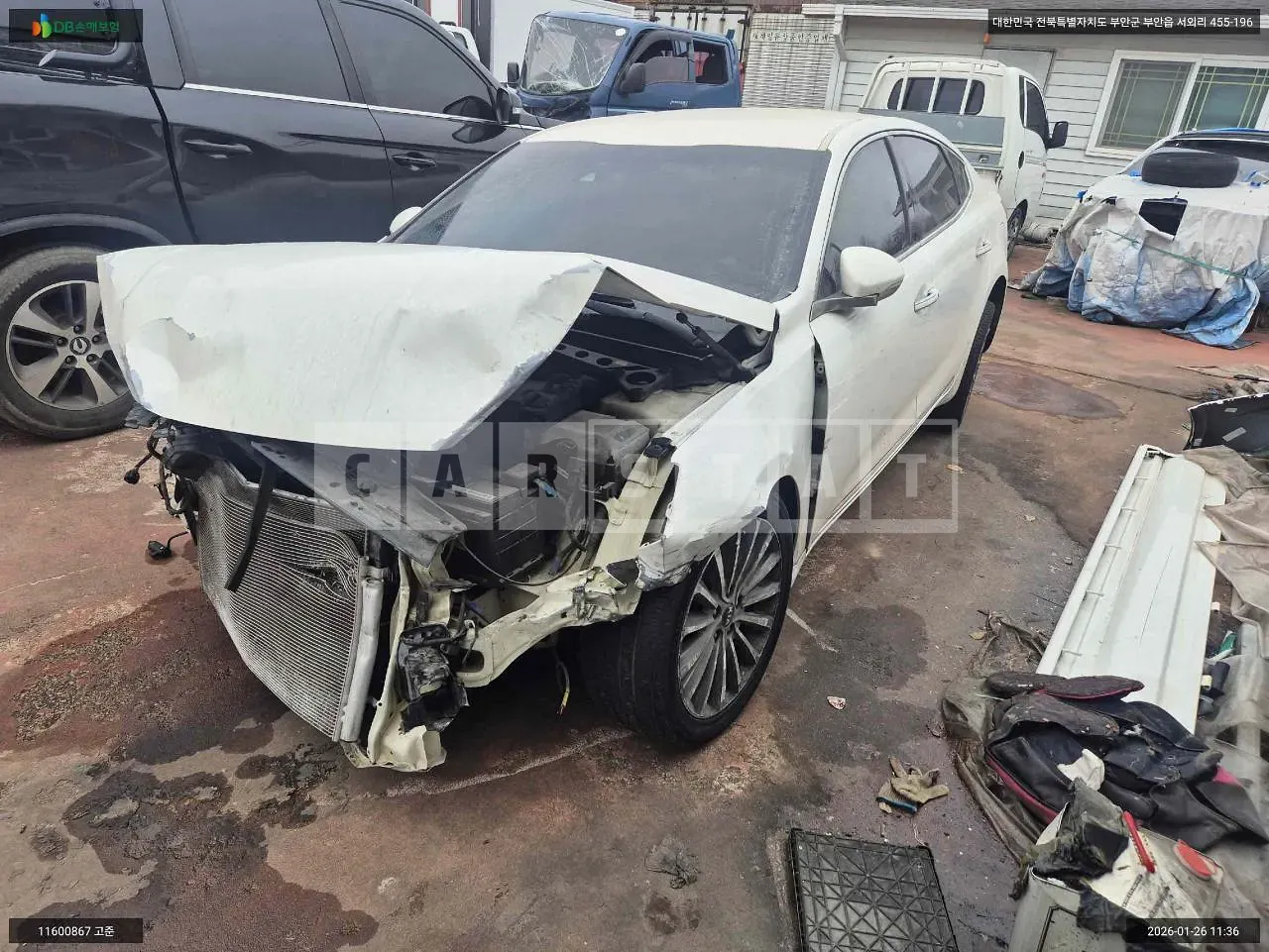 Photo 2 of 10: 2017 Kia K7, VIN KNALB415BHA100562 — Korean insurance auction