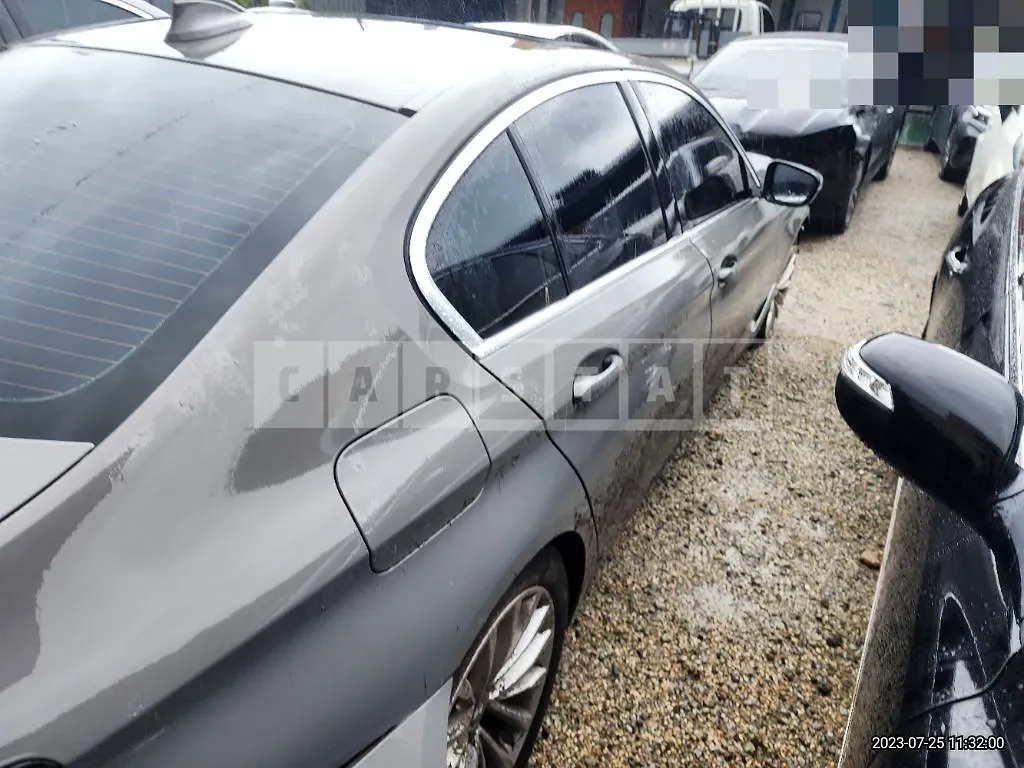 Photo 2 of 45: 2020 BMW 523d xDrive, VIN WBA31ES07MWW98675 — Korean insurance auction