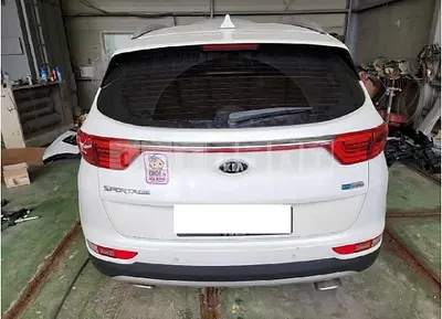 Photo 1 of 14: 2017 Kia Sportage — Korean insurance auction