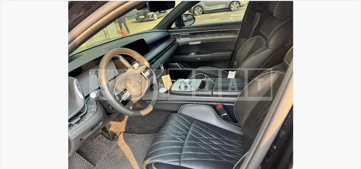Photo 2 of 12: 2022 Genesis G90 3.5T AWD, VIN KMTFA41DDNU017948 — Korean insurance auction