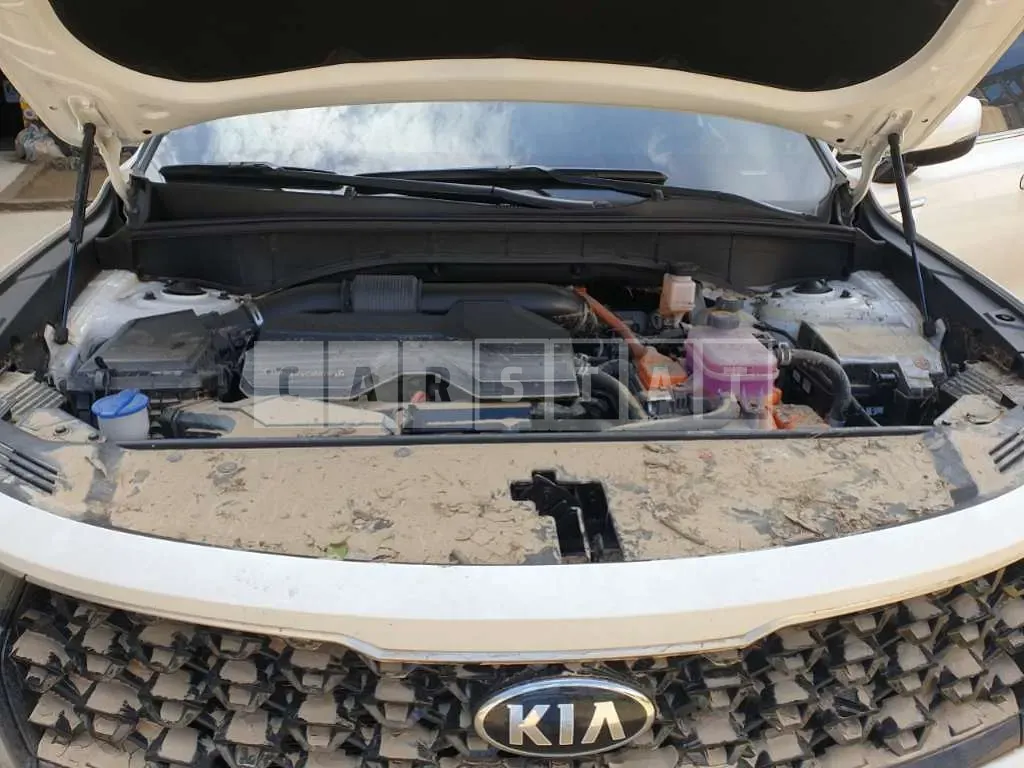Photo 2 of 4: 2021 Kia Sorento, VIN KNARL81GBMA004470 — Korean insurance auction