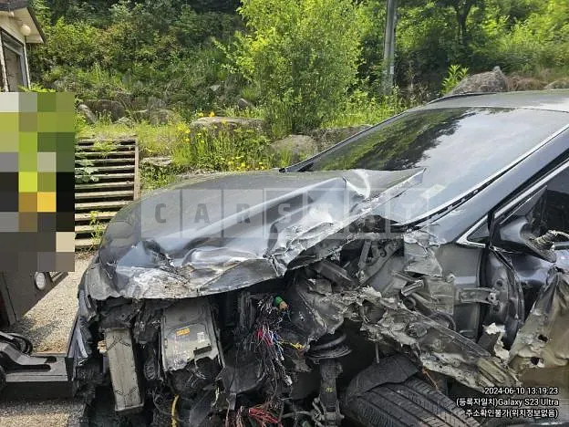 Photo 2 of 15: 2016 Hyundai Santa Fe DM 2.0 (4WD) — Korean insurance auction