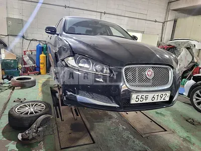 Photo 1 of 6: 2014 Jaguar XF 2.2d — Korean insurance auction