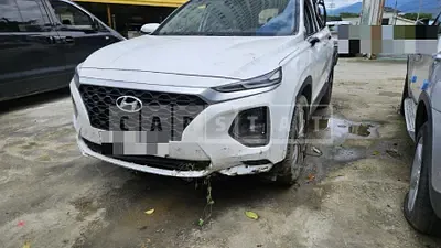 Photo 1 of 13: 2018 Hyundai Santa Fe TM 2.0 (4WD) — Korean insurance auction
