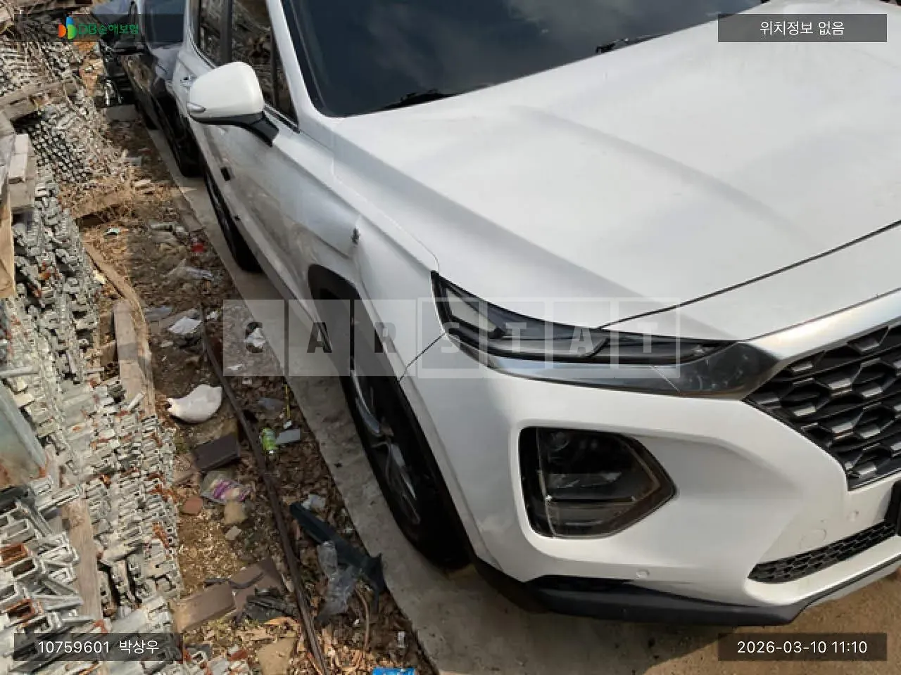 Photo 2 of 28: 2019 Hyundai Santa Fe, VIN KMHS281ABLU211428 — Korean insurance auction
