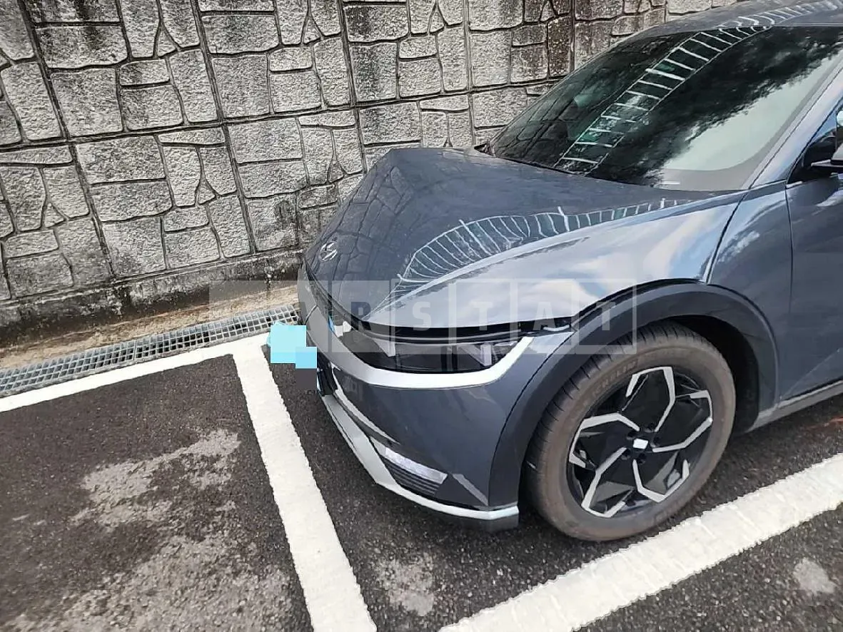 Photo 2 of 20: 2023 Hyundai IONIQ 5, VIN KMHKN81EFPU226809 — Korean insurance auction