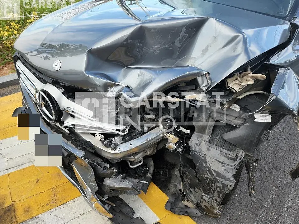 Photo 2 of 5: 2016 Mercedes-Benz GLC220 d 4Matic — Korean insurance auction