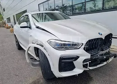 Photo 1 of 29: 2022 BMW X6 xDrive 40i — Korean insurance auction