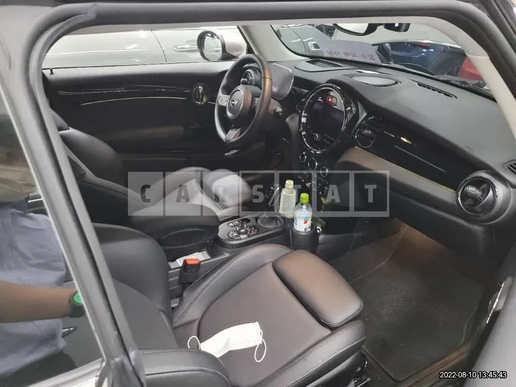Photo 2 of 9: 2022 MINI Cooper S, VIN WMW61DH08N2P72712 — Korean insurance auction