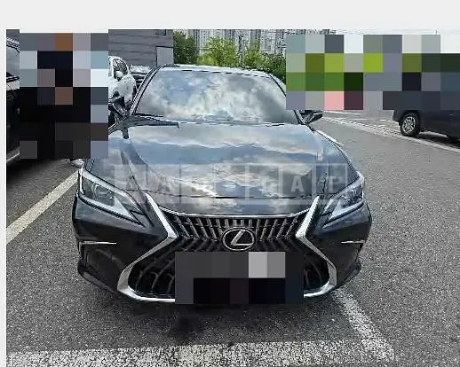 Photo 2 of 47: 2022 Lexus ES300h — Korean insurance auction
