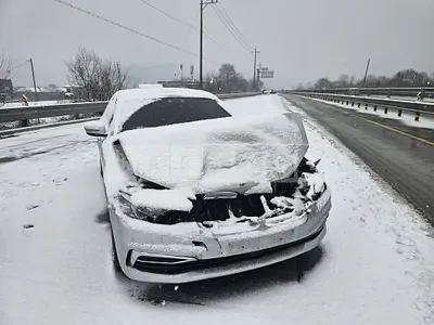 Photo 1 of 11: 2020 BMW 520i, VIN WBAJK9102LCE10996 — Korean insurance auction
