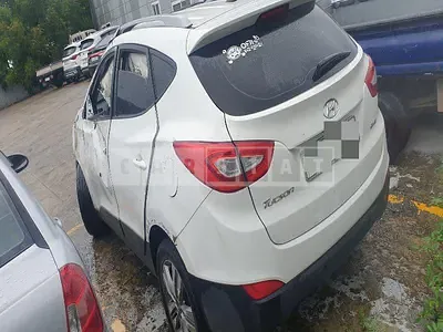 Photo 1 of 9: 2014 Hyundai Tucson ix — Korean insurance auction
