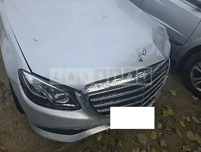 Photo 1 of 14: 2019 Mercedes-Benz E220 d 4Matic — Korean insurance auction