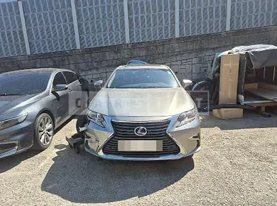 Photo 1 of 16: 2015 Lexus ES300h — Korean insurance auction