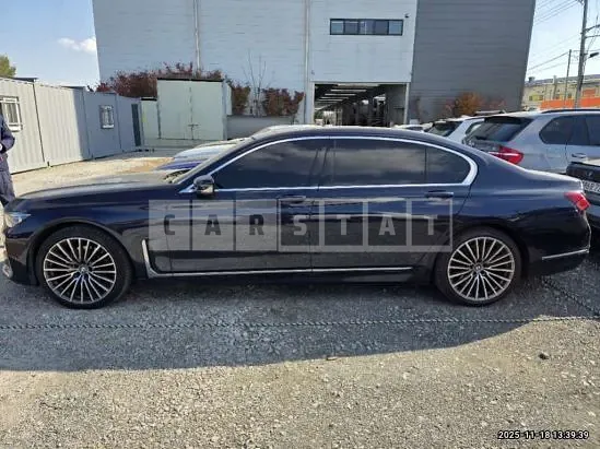 Photo 2 of 31: 2020 BMW 730Ld xDrive Design Pure Excellence — Korean insurance auction