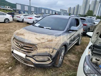 Photo 1 of 5: 2016 Hyundai Santa Fe, VIN KMHSW81UDGU676260 — Korean insurance auction