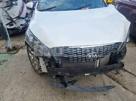 Photo 2 of 30: 2018 Kia Sorento, VIN KNAPG81BBJA456147 — Korean insurance auction