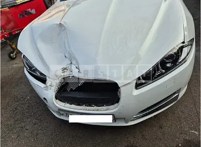 Photo 1 of 16: 2015 Jaguar XF 2.2d — Korean insurance auction