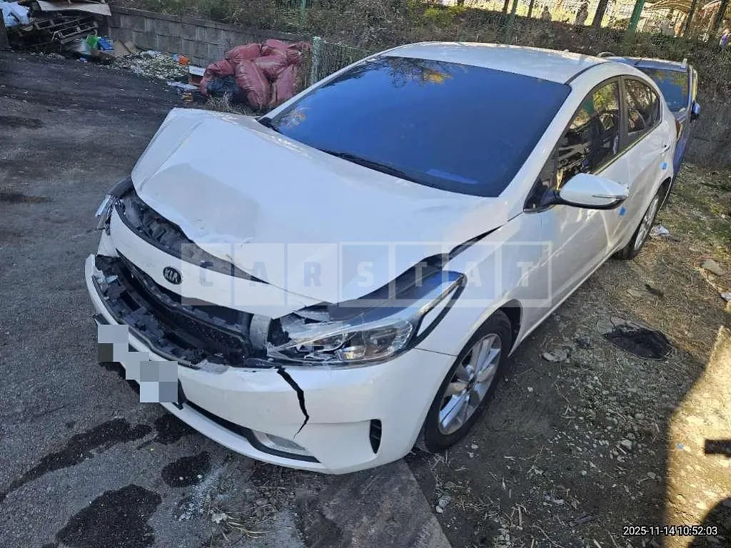 Photo 2 of 8: 2016 Kia K3 1.6 Diesel — Korean insurance auction