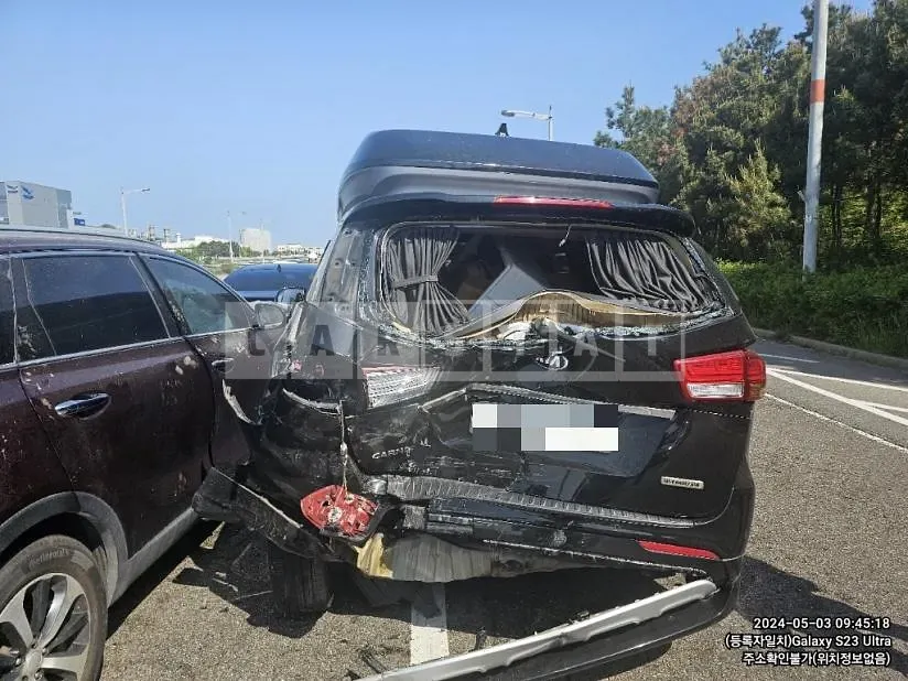 Photo 2 of 10: 2016 Kia Carnival High Limousine — Korean insurance auction