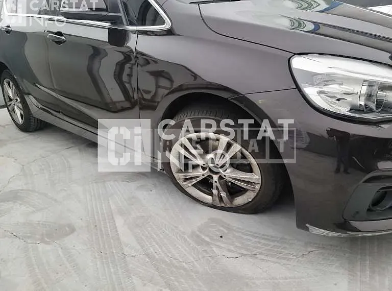 Photo 2 of 8: 2015 BMW Active Tourer, VIN WBA2C1107FV340632 — Korean insurance auction