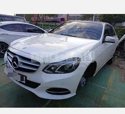 Photo 1 of 24: 2015 Mercedes-Benz E300 4Matic, VIN WDDHF8BB1GB199496 — Korean insurance auction