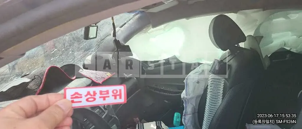 Photo 2 of 20: 2018 Hyundai Tucson, VIN KMHJ281ABJU580966 — Korean insurance auction