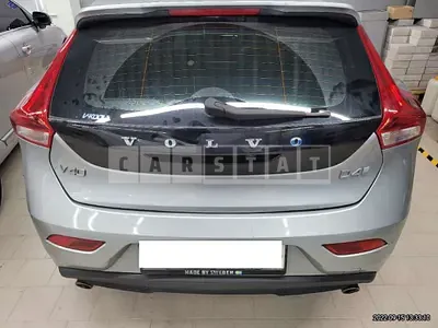 Photo 1 of 14: 2017 Volvo V40 D4, VIN YV1MVA8KDH2376845 — Korean insurance auction
