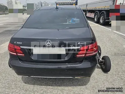Photo 1 of 8: 2016 Mercedes-Benz E300 4Matic, VIN WDDHF8BB3GB288941 — Korean insurance auction