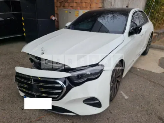 Photo 2 of 17: 2024 Mercedes-Benz E 300 4Matic — Korean insurance auction
