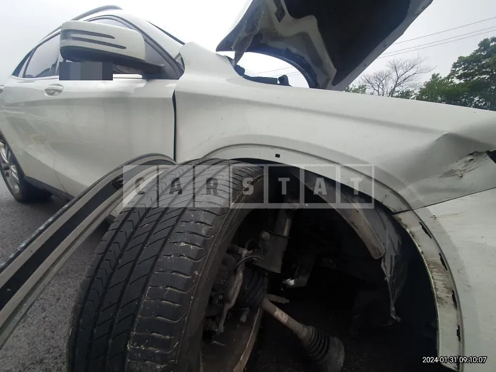 Photo 2 of 14: 2016 Mercedes-Benz GLA200 d, VIN WDCTG0JB4GJ262238 — Korean insurance auction