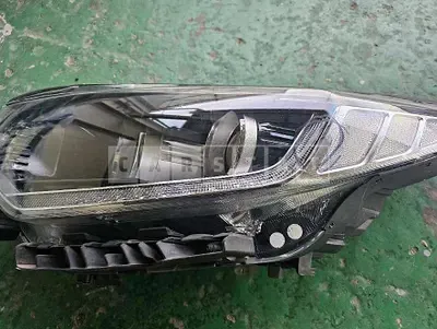 Photo 1 of 2: 2017 Kia (part) K5 Light — Korean insurance auction