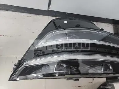 Photo 1 of 5: 2020 Genesis (parts) G80 Headlamp — Korean insurance auction