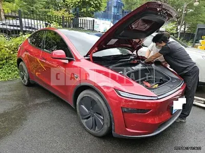 Photo 1 of 30: 2025 Tesla Model Y RWD, VIN LRWYGCFJ1SC146261 — Korean insurance auction