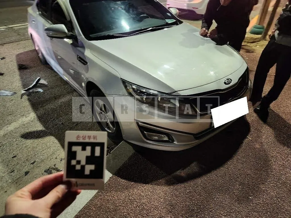 Photo 2 of 15: 2015 Kia K5, VIN KNAGN418BFA612858 — Korean insurance auction