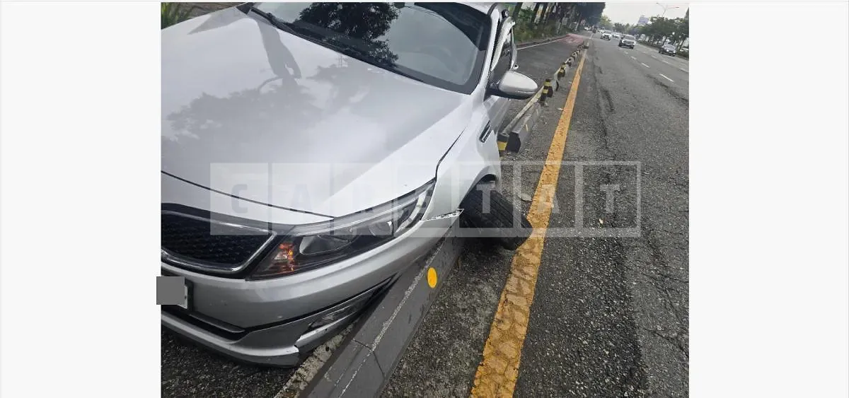 Photo 2 of 9: 2015 Kia K5 2.0 LPI — Korean insurance auction