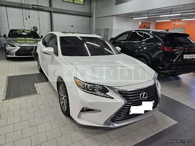 Photo 1 of 14: 2017 Lexus ES300h — Korean insurance auction