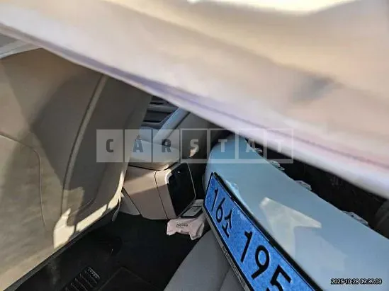 Photo 2 of 50: 2025 Porsche Taycan 4S (High. 5 Seater) — Korean insurance auction