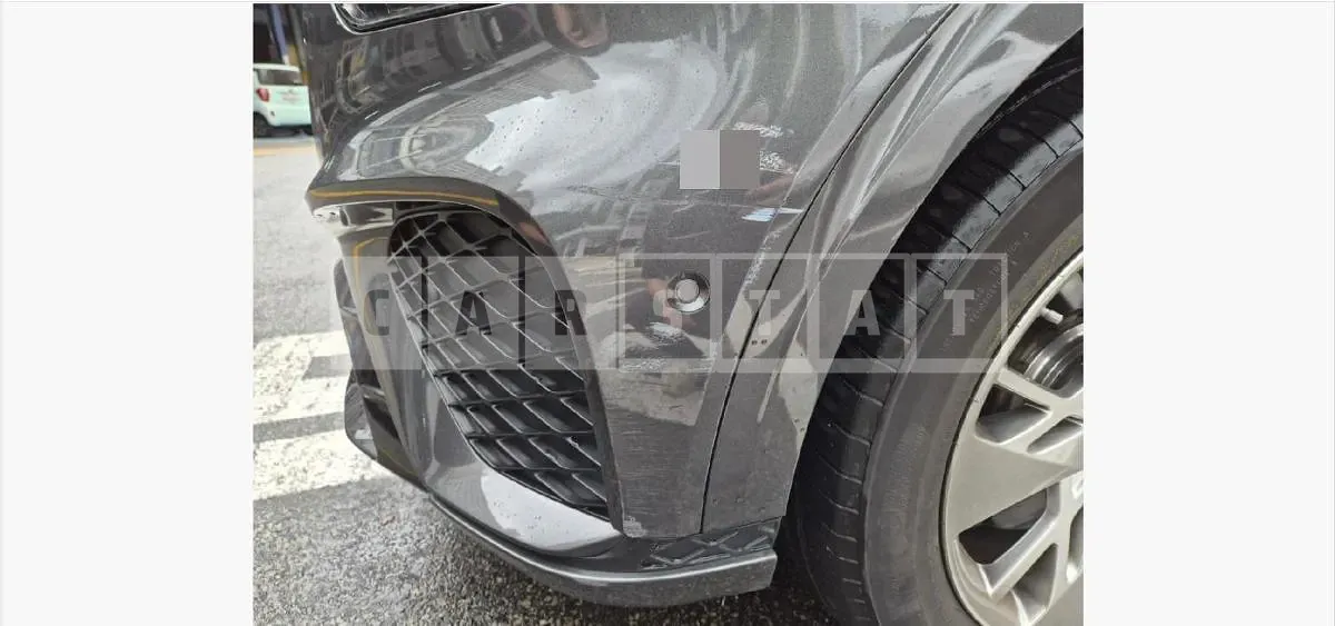 Photo 3 of 3: 2021 Genesis (parts) GV70 Front Bumper — Korean insurance auction