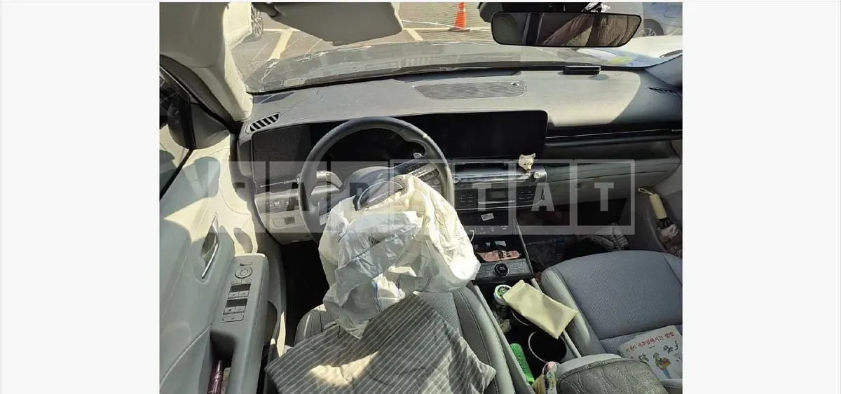 Photo 2 of 18: 2023 Hyundai Kona Electric Car — Korean insurance auction