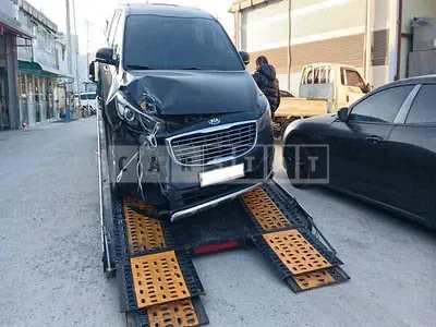 Photo 1 of 8: 2016 Kia Carnival, VIN KNAMB81ABGS220188 — Korean insurance auction